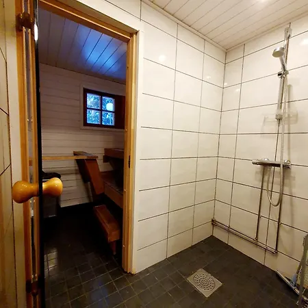 Σαλέ Jaenkae 16 Kovalammen Rannalla, Valaistun Ladun Vieressae